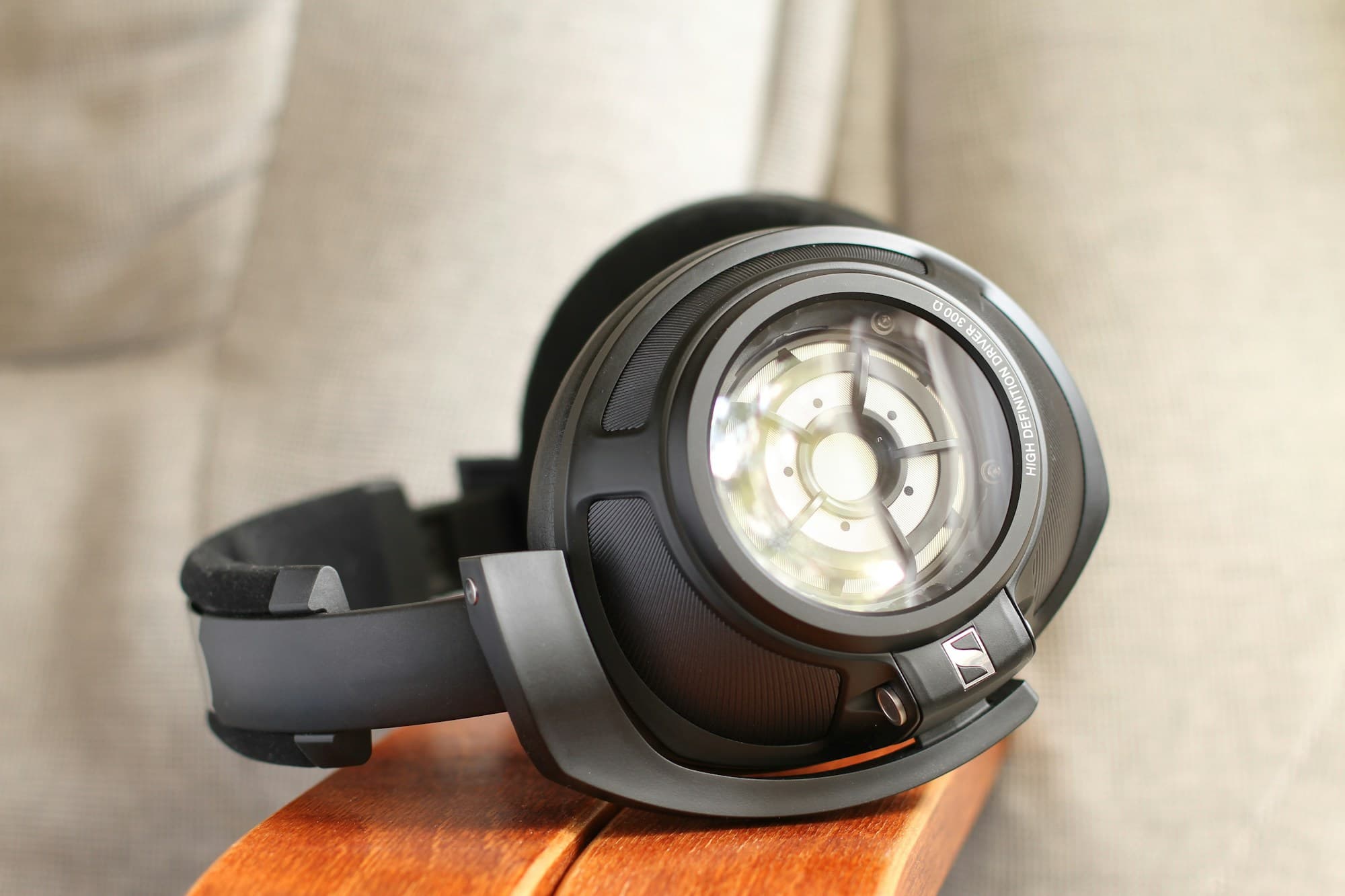 Sennheiser HD 820 audiophile headphones